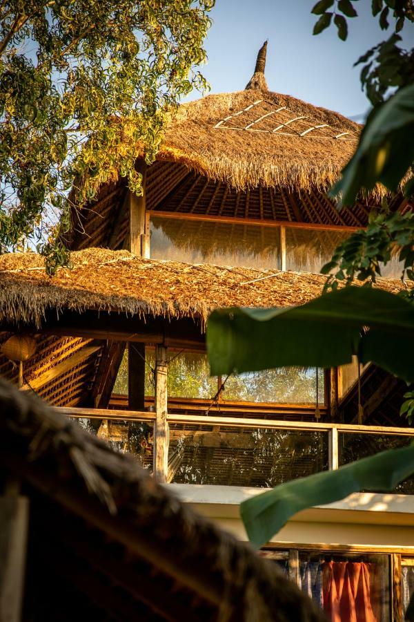 Uluwatu Vertical House Bali מראה חיצוני תמונה