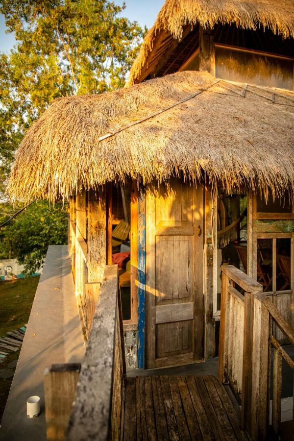 Uluwatu Vertical House Bali מראה חיצוני תמונה
